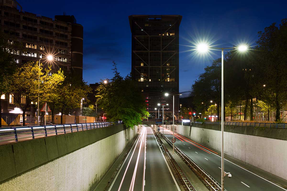 GemeenteDenHaag's tweet photo. 🚧 De komende drie weekenden is de Utrechtsebaan in beide richtingen afgesloten. Wil je weten hoe je dan wel kunt rijden? 

Check 👉 https://t.co/IHGNgrkLeF https://t.co/wimQWZutqe