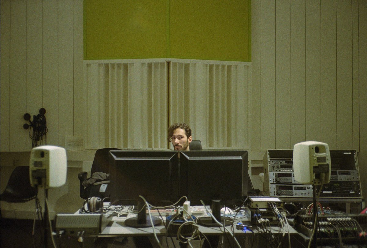 In our latest warp.net feature, <a href="/LorenzoSenni/">Lorenzo Senni</a> unearths two conversations recorded in the wake of releasing ‘Scacco Matto’ (2020)

→ warp.net/updates/lorenz…