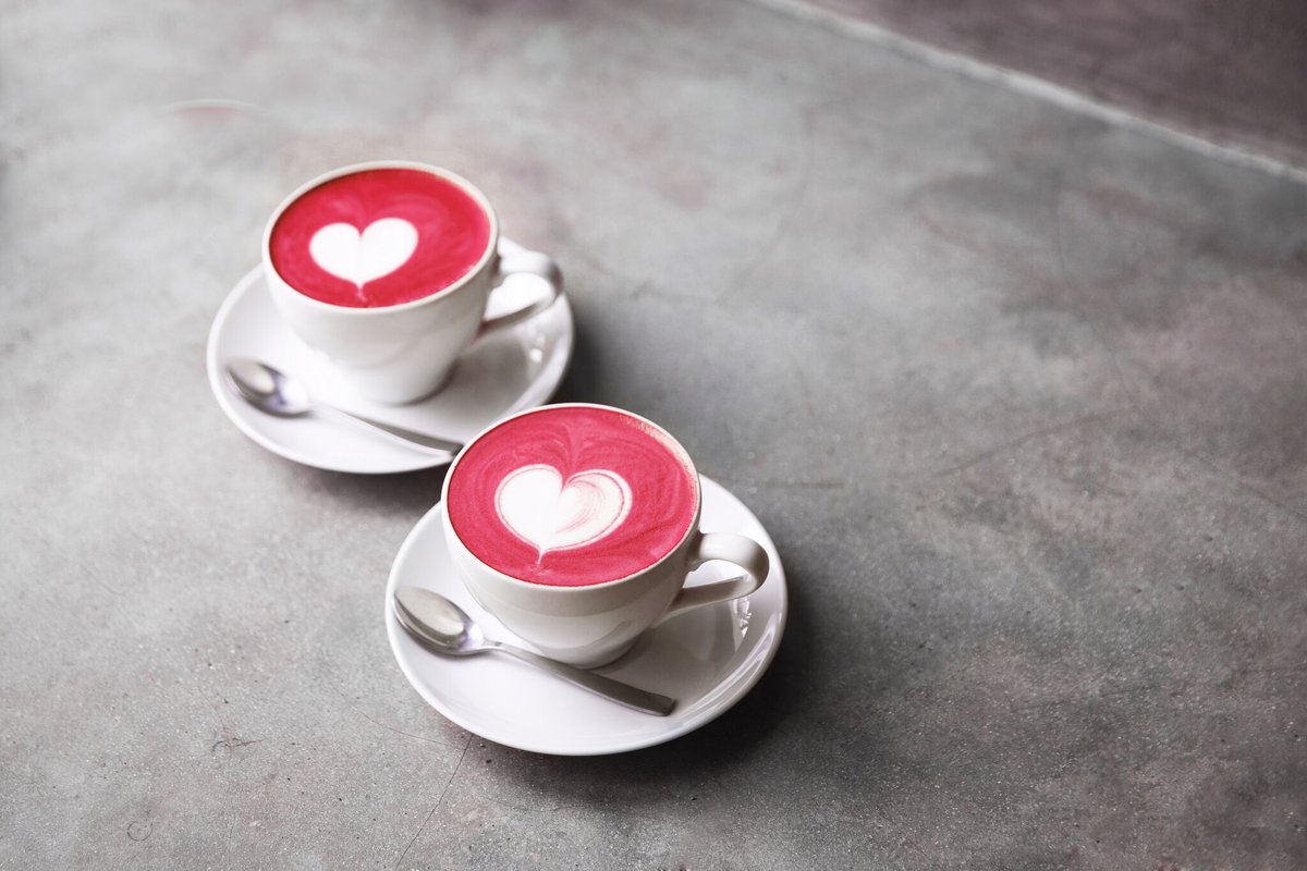 ikhofi's tweet image. Love is already in the air... 💕 #love #valentinesday #rubyhotchocolate #seasonalingredients #officecoffee #workplacecofffee