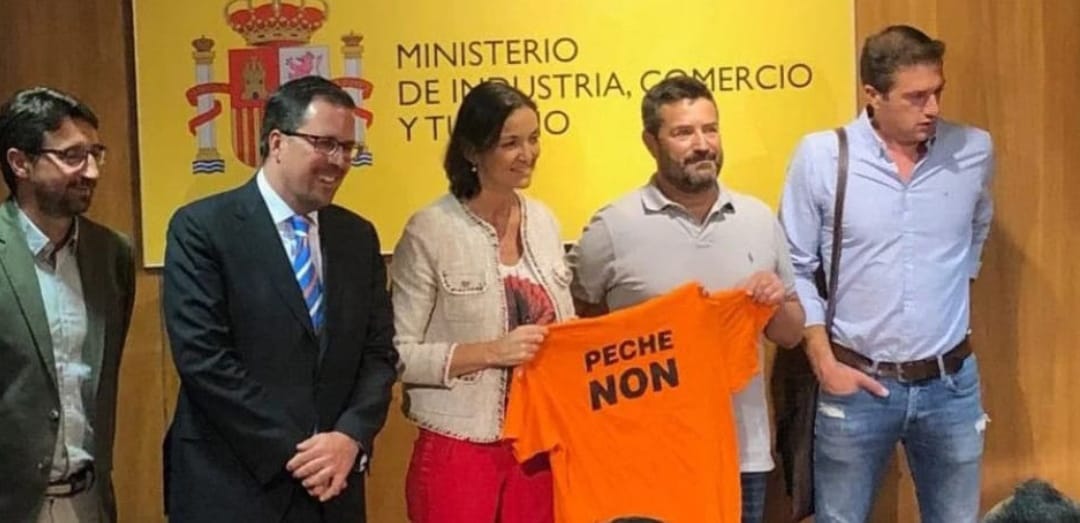RebelinAluminio's tweet photo. @sanchezcastejon Lo único que avanza en España es la precariedad. Ya no engañas a nadie, disfruta del mandato, y que tengas tan buen futuro como nos has dejado a lxs trabajadorxs de #AluIberica . #AluIbéricaEnLucha #EstafaAlcoa #EstafaPsoe #xuntxsmáisfortes @MarotoReyes @IndustriaGob @PSOE https://t.co/SVWJkNoSGl