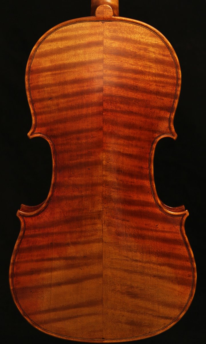 HansellViolins's tweet photo. Our latest Hansell violin based on the 'Parke' by Antonio Stradivari (1711) now available to try and buy. Do get in touch if you are interested https://t.co/5Hys46VxHW https://t.co/tZOir2EctZ