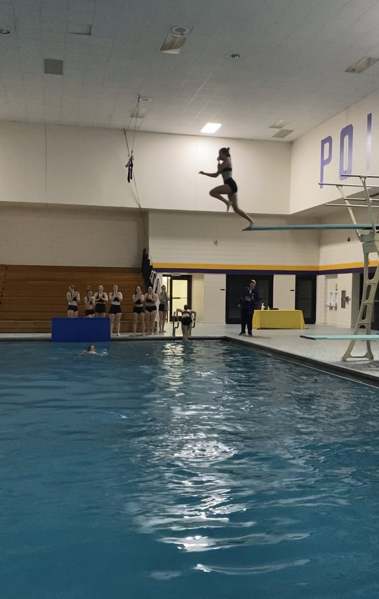 uwsp_softball's tweet photo. Crushed the pool workout this morning and even had a little fun jumping off the high diving board! #PasttheLine #RTS https://t.co/r7gnppWCz0