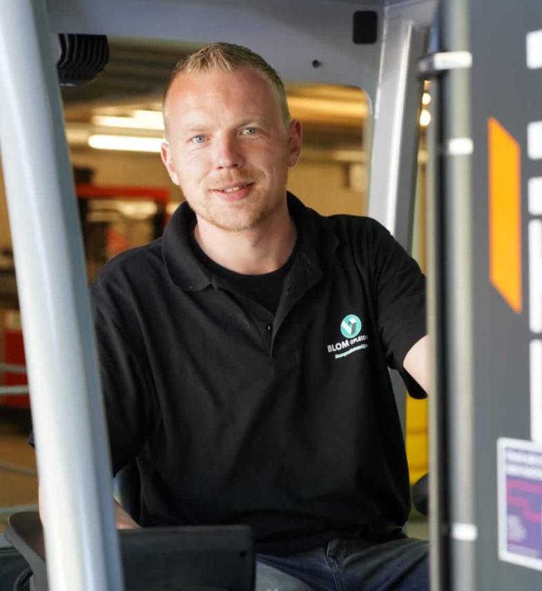 Maak kennis met Freerk Veenstra blomopleidingen.nl/blog/maak-kenn… #friesland #Heerenveen #heftruckcertificaat #veiligwerken #ARBO