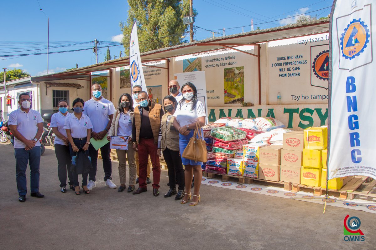 Don de PPN (riz, sel, sucre, haricots, tsiasisa, bougies, savons, huiles) et de couvertures pour nos concitoyens sinistrés aujourd'hui au <a href="/BngrcMada/">BNGRC MADAGASCAR</a>. 
Voin-kava-mahatratra.