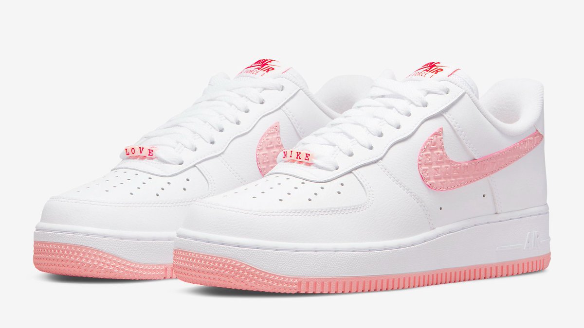 ModernNotoriety's tweet image. Nike Air Force 1 "Valentine's Day" 2022 ❤️ bit.ly/3g15uYC