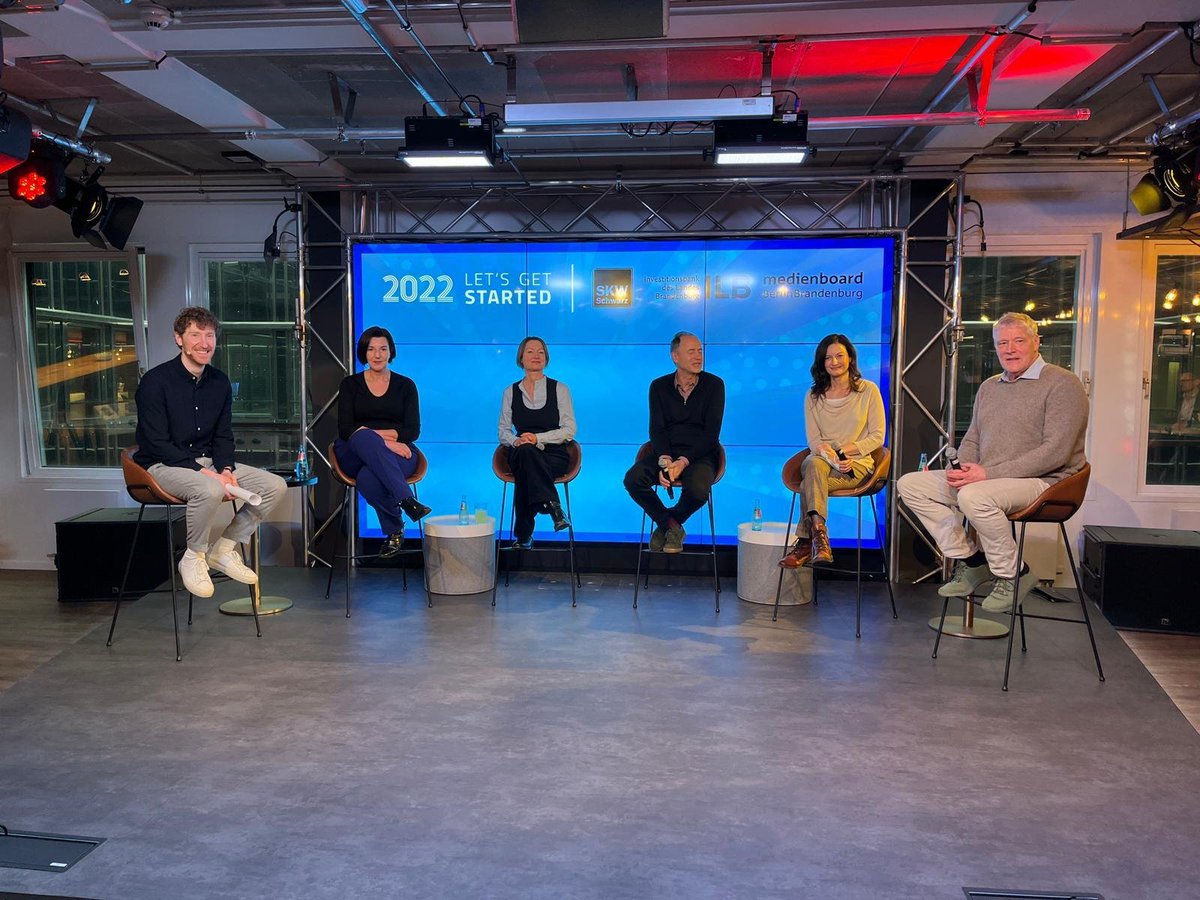 Das war #letsgetstarted 2022! Aufbruch, Umbruch... es gibt noch Luft nach oben - aber es geht auf jeden Fall weiter! Danke an <a href="/louisklamroth/">Louis Klamroth</a> und unsere Speaker:innen + <a href="/skwschwarz/">SKW Schwarz</a> <a href="/ilb_wirfoerdern/">ILB_wirfoerdern</a> #mbbgefördert