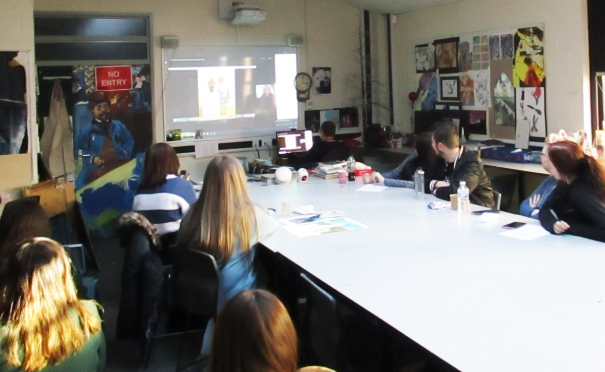Cowleian's tweet photo. Thank you @speakrs4schools for organising a brilliant virtual talk with Grayson Perry CBE. Our GCSE Art and A-Level Art students thoroughly enjoyed the hour-long discussion and it certainly left all feeling inspired 👏 https://t.co/ON8H8uQL5l