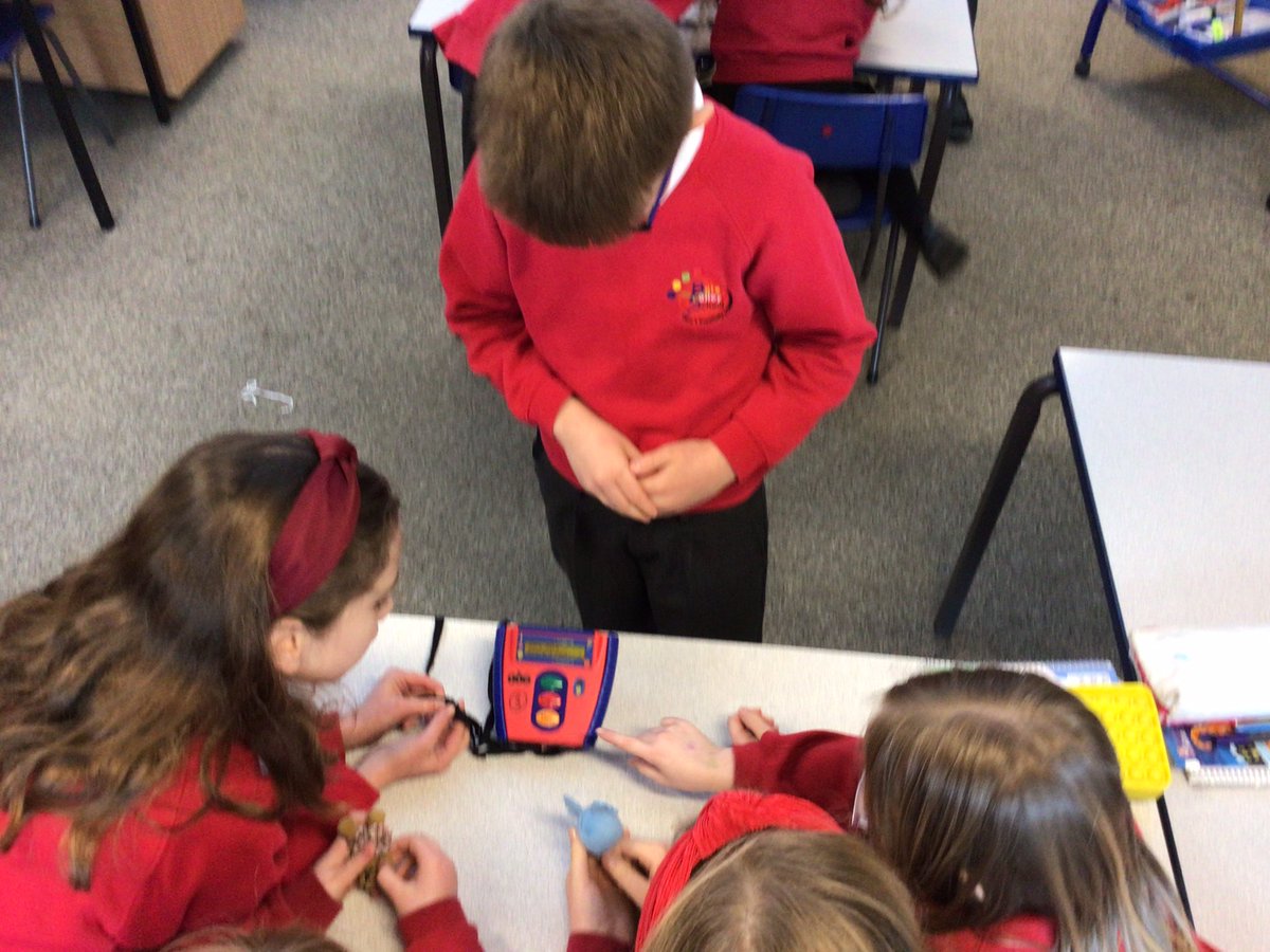 BVSYear_4's tweet image. Denmark are learning about sensors and data collecting using digital devices. 🇩🇰💻📱🖥⌨️⌚️