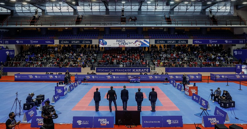 ffkarate's tweet photo. Vivre quelque chose d’unique dans sa vie de sportif : c’était l’objectif des clubs suivis ces dernières semaines en participant pour la première fois au #ParisOpenKarate.

Fin de notre série avec ces combattants venus du Gard, du Bas-Rhin, de l’Eure et du Val-d’Oise 🤜🤛
