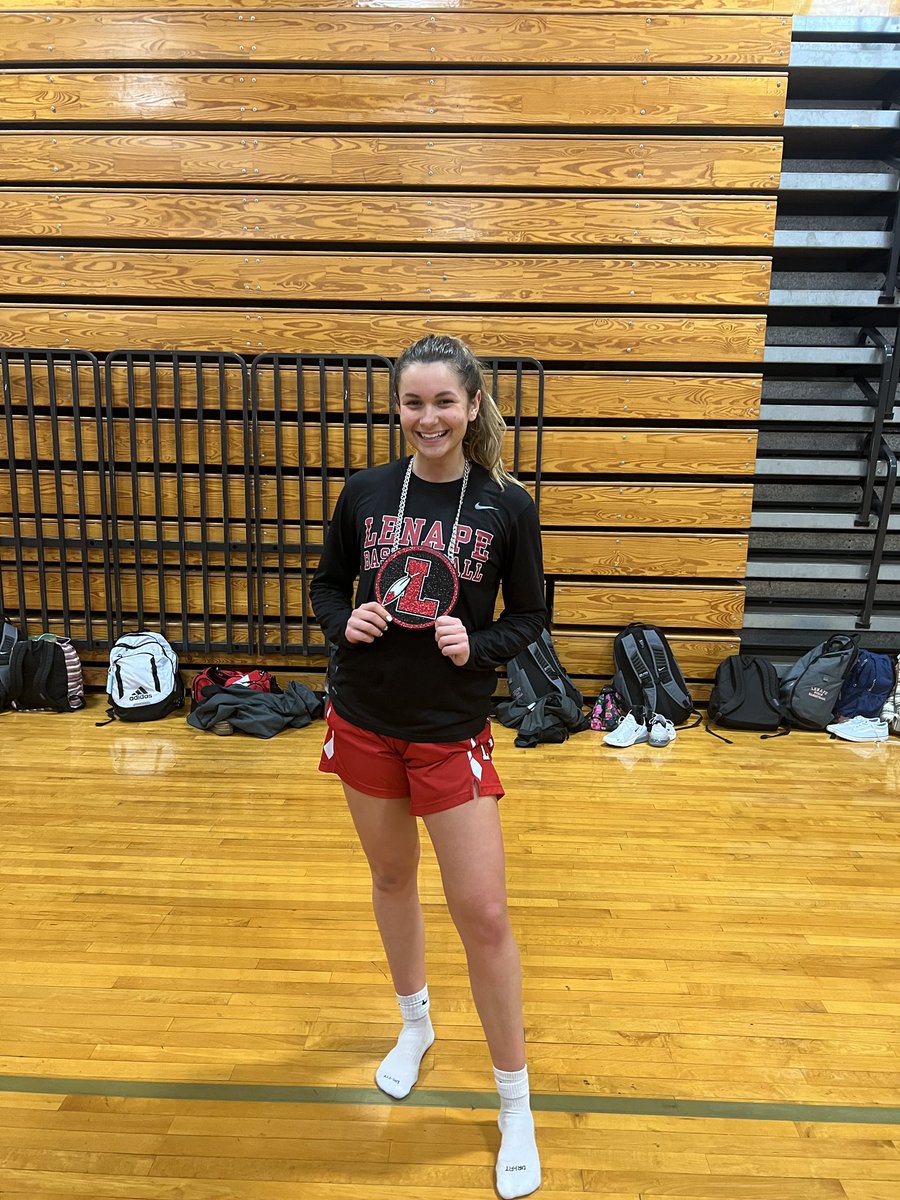 Junior Ava Dougherty earned the chain on Tuesday with her 9 rebounds, 6 assists and 3 blocks!  Another strong performance from “Doc” on both ends of the floor!  Keep up the hard work.  #TeamOverSelf