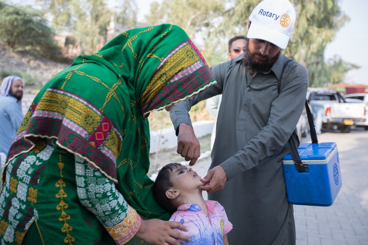 As 1 of the last 2 wild polio-endemic countries, Pakistan has gone a full year without a report of a single child being paralyzed by the wild poliovirus, showing us that a polio-free world is within our grasp.