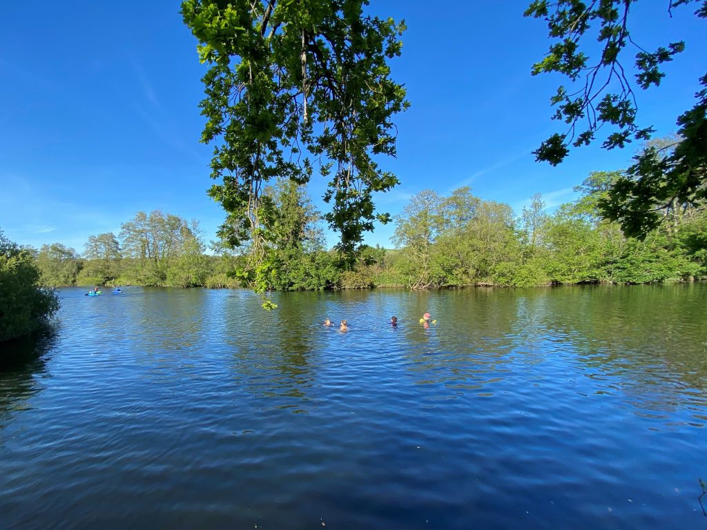 Wild Swimming in Totnes and South Hams - chartsedge.co.uk/wild-swimming-…