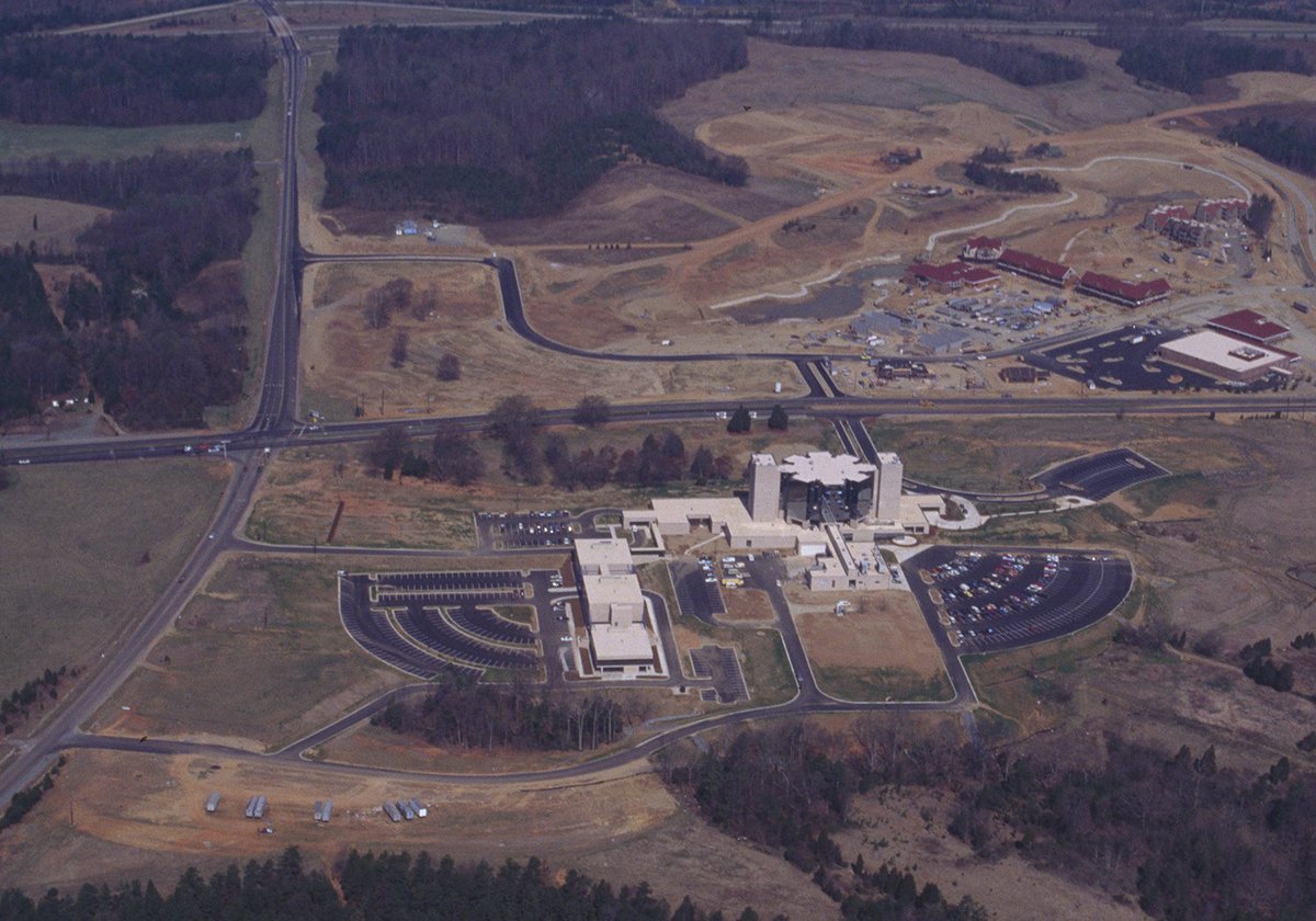Today’s #ThrowbackThursday is very near to our hearts—literally! The @ShopUnivPlace was originally designed by the @CLTUrbanInst and opened in 1985. It is currently undergoing a massive transformation, so here’s a look back at it under construction, circa 1984-1985. #CltHistory