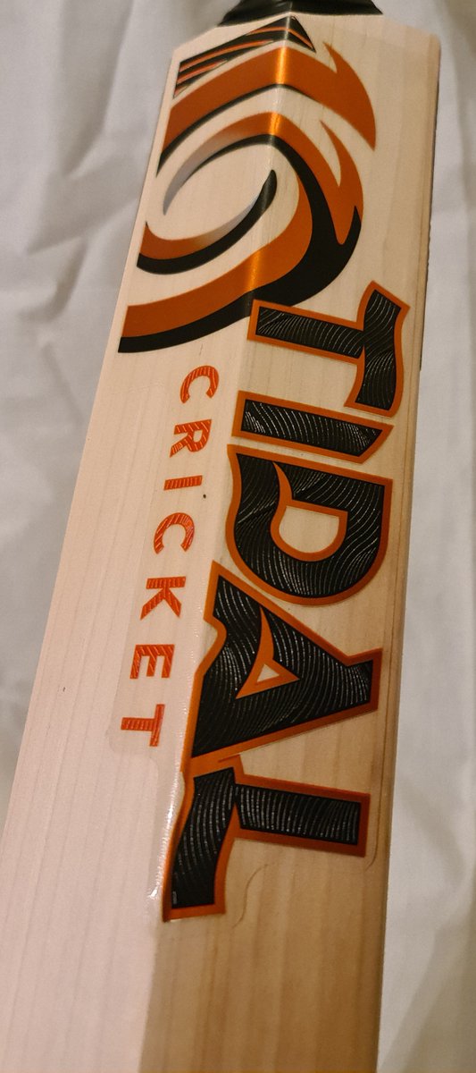Looking for a junior bat in actual pro grade willow? We've got you covered. tidalcricket.com for full details and prices.  #CricketTwitter #Cricket #WomensAshes