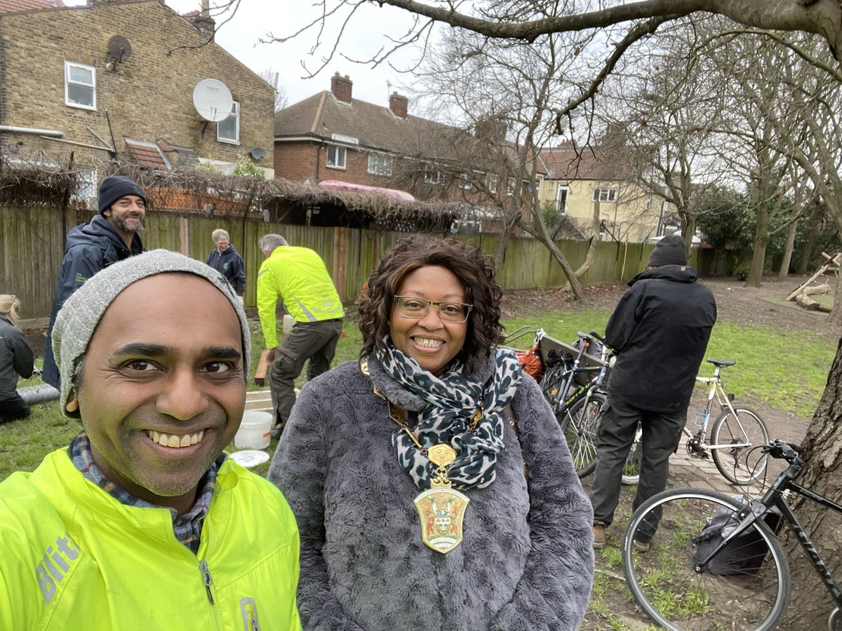 khev_limbajee's tweet photo. The Bug Hotel at Sidmouth Park is complete! Great job @TCVWF - with Waltham Forest Mayor @ElizabethBapti4 yesterday! A great idea by a local resident - will encourage rare species Thanks for support  @wfcouncil #leyton #sidmouthpark @WFLabourParty @LeytonLabour @Labourstone https://t.co/Ydwq3Viu13
