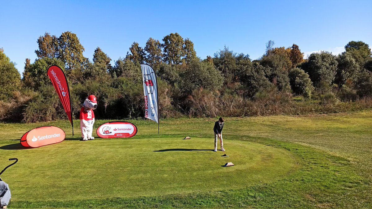 ¡Qué ganas de volver a animaros en el tee del 1! ¿Dónde jugáis este finde? 
Os leo!! 📚👀