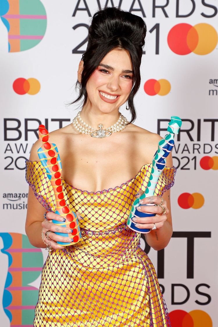 iPROTECTDUA's tweet photo. 🗳| No olviden votar por @DUALIPA en los @BRITs 2022 en la categoría “Best Pop/R&amp;B Act”.
Son 10 votos diarios y puedes votar desde todas tus cuentas! 

🔗: https://t.co/bFThq5QGTQ https://t.co/lyul3xXFOl