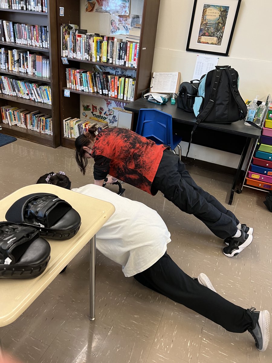 RPPS_NJ's tweet photo. Some photos taken from Mrs. McGrath's Boxing Basics after school program! 🥊 RPPS is able to offer extra after school activities this year thanks to the state's coronavirus relief grant funding. @RPMS_Scarlets @RphsScarlets #CRSSA #ESSERII https://t.co/k3cjtqgJi5