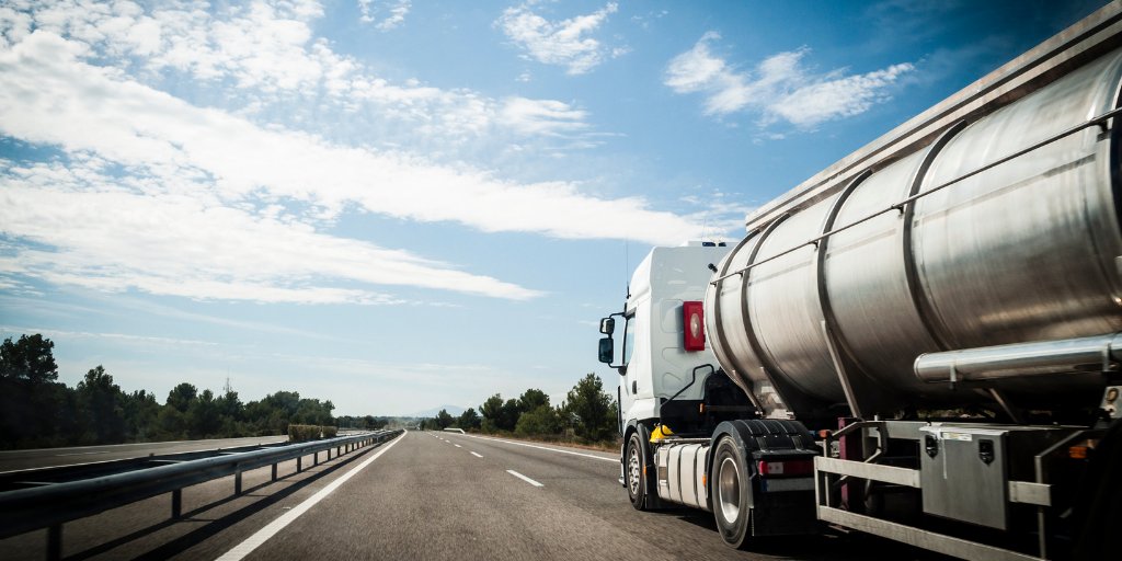 CetmTransporte's tweet photo. ¿Buscas un lavadero para #cisternas de #mercancíaspeligrosas? 🧽💦

Esta lista, elaborada entre la Asociación Nacional de Lavaderos de Interior de Cisternas, #CETM Cisternas y @Feique_ES, te facilitará las cosas. 😉

➡️ https://t.co/Ib9GET1n7o

#ANLIC #FEIQUE #ADR #CETMCisternas https://t.co/VslhZrr2WO