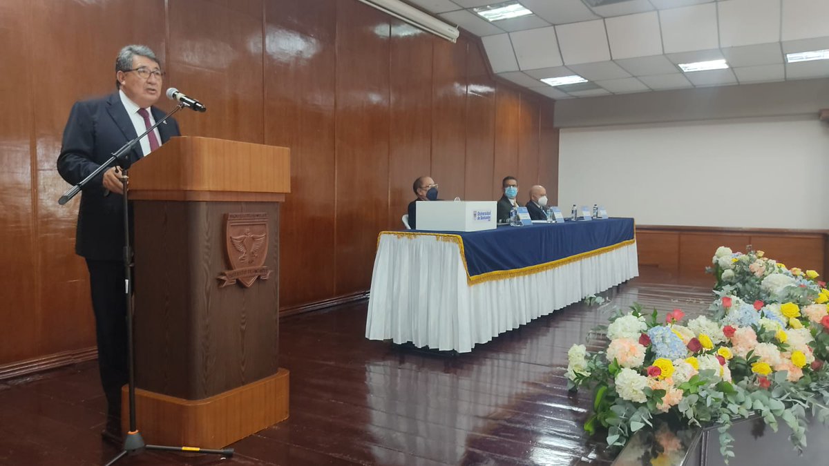 udes_oficial's tweet photo. #GradosUDES  | A esta hora se realiza la ceremonia de grado de los programas de Enfermería, Instrumentación Quirúrgica, Terapia Ocupacional, Bacteriología y Laboratorio Clínico, Fisioterapia y Fonoaudiología de la @udes_oficial. #SomosUDES 🎓💙 https://t.co/MIThuXJ3AX