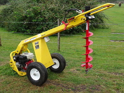 CaroVickers7's tweet image. Installing fencing?  Try our hydraulic post hole borer.  It is available to hire from the @CountyHire shop in Tadley, Hampshire.

Here is the link to the Borer on our website, countyhire.co.uk/post-hole-equi…

Enquiries to the team on 0118 981 9619

#fencing #posts #postinstallation