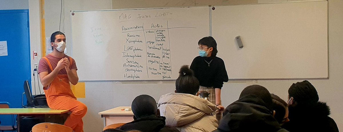 LigueParisEduc's tweet image. Aujourd'hui l'association @mag_jeunes_lgbt est intervenue au lycée Jean Mermoz de Montsoult (95) dans le cadre du concours AlterEgoratio soutenu par la Région @iledefrance. 
Discussions sur les discriminations LGBTQI+phobes avant de faire un projet engagé sur le sujet 🗣🏳️‍🌈 !