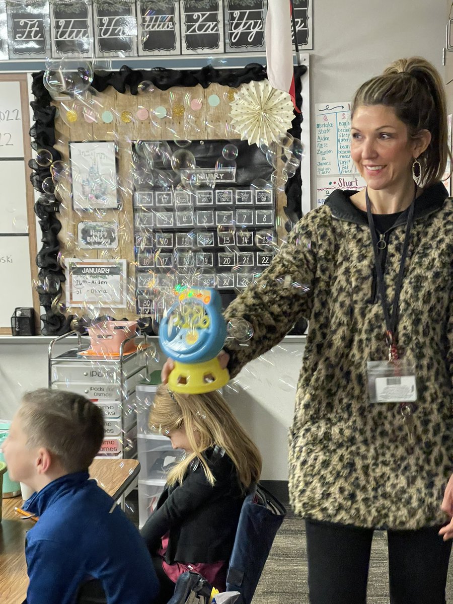 Thank you @mrssurawski_fce for coming in to teach us about self-control!!! You were amazing and brightened our day. #CardinalPride #FCE2022 #transforminglivesalldayeveryday <a href="/HumbleISD_FCE/">Fall Creek Elem</a>