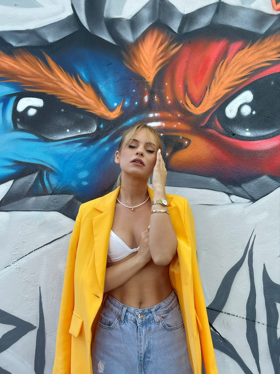 cemresolmazcm's tweet image. 👁