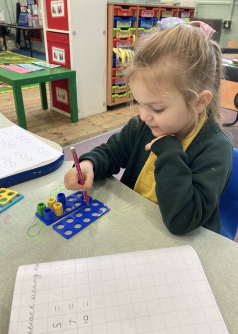 PlasmarlPrimary's tweet photo. @plasreception have been using numicon to ‘take away’ - some fantastic work, da iawn! #plasnum https://t.co/U2mCN73eVo