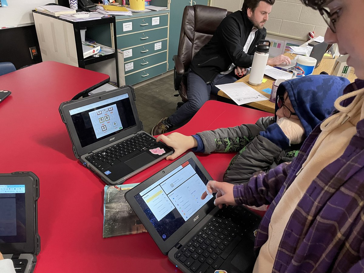 Stephanie Howell tweet media