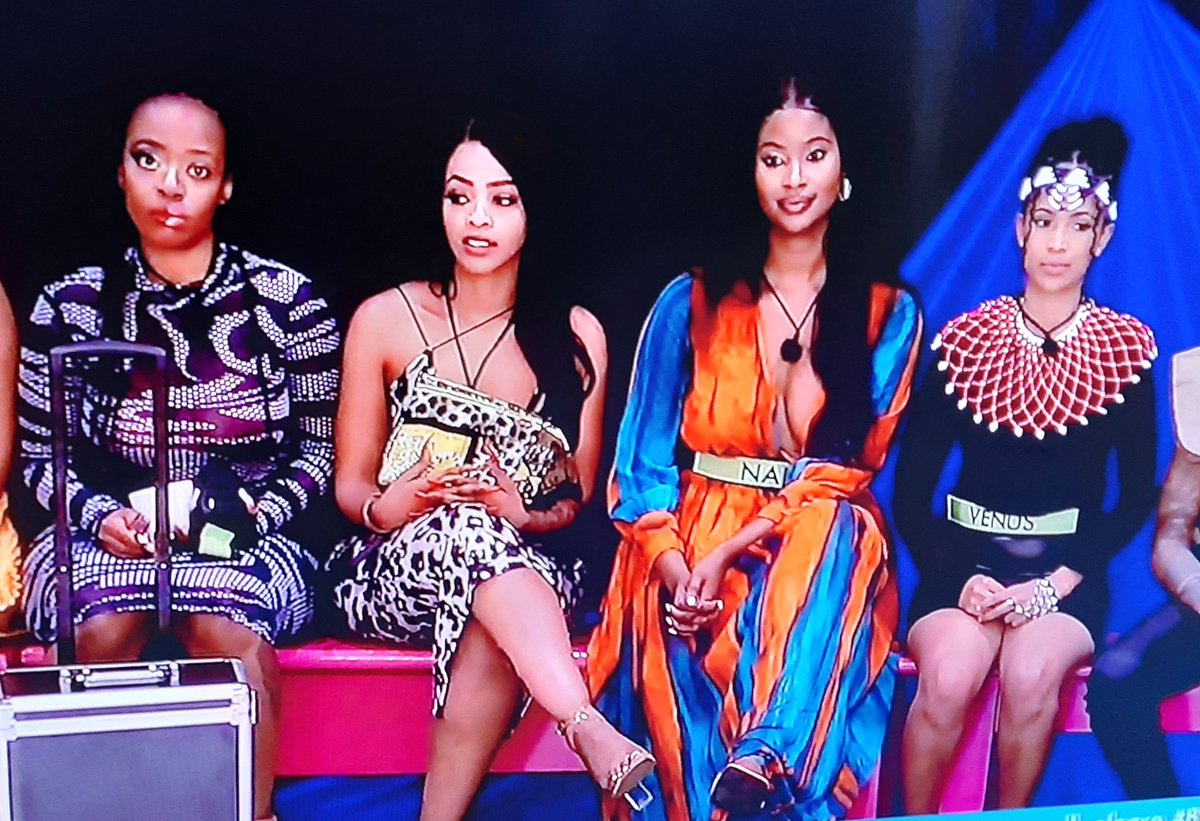 Mpho_Nale_BBM's tweet photo. Our girls looking good for their wager task #BBMzansi #Mpho #Nale https://t.co/y38otSuDZS