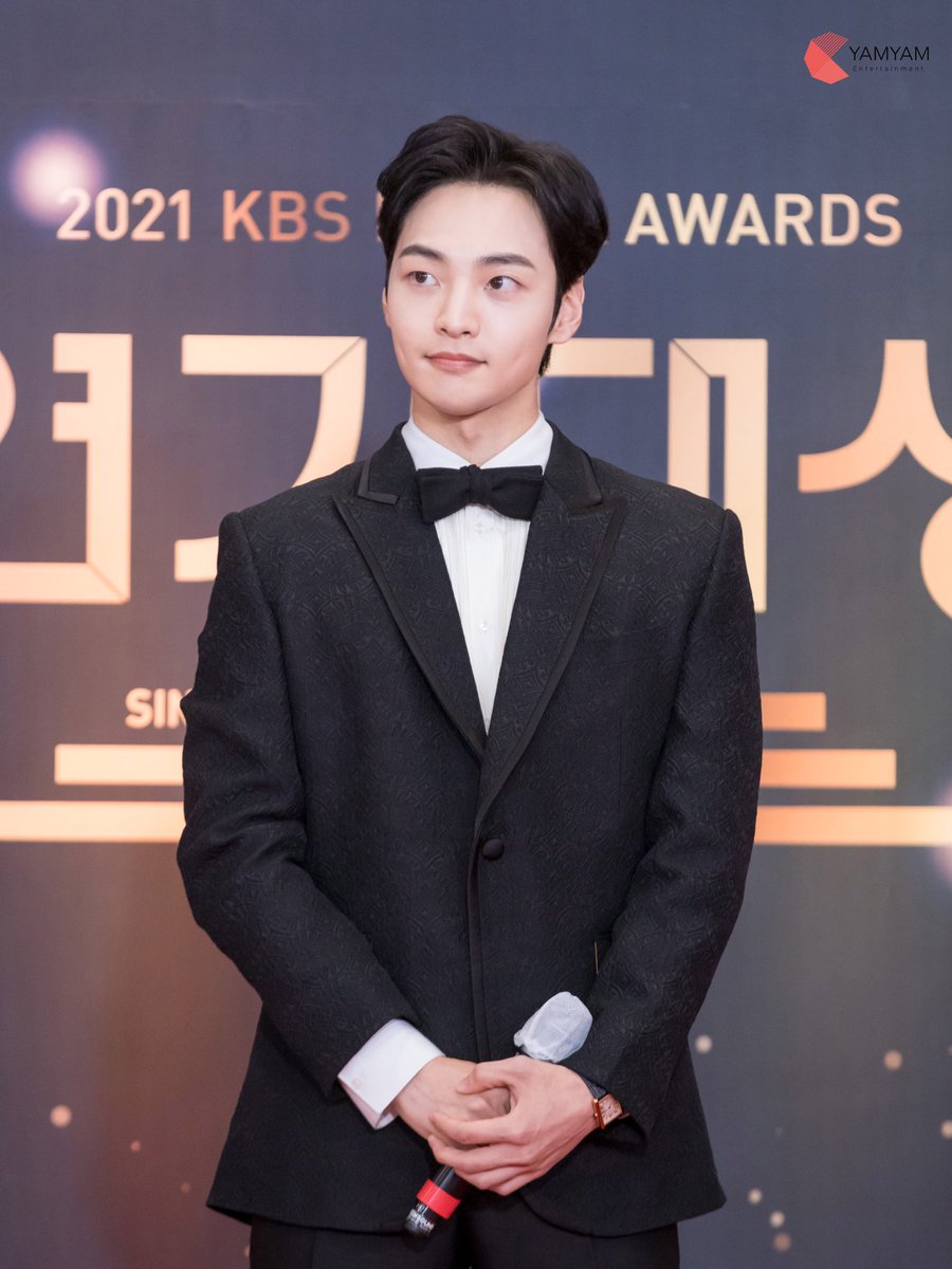 kminjaepics's tweet photo. https://t.co/eAv8TonRRH