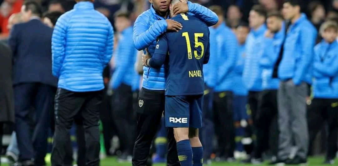 cabaret_bostero's tweet photo. Para disfrutar.

Hilo de fotos de bosteros llorando por culpa de #River 

#ExClub https://t.co/TCuurD6UHs