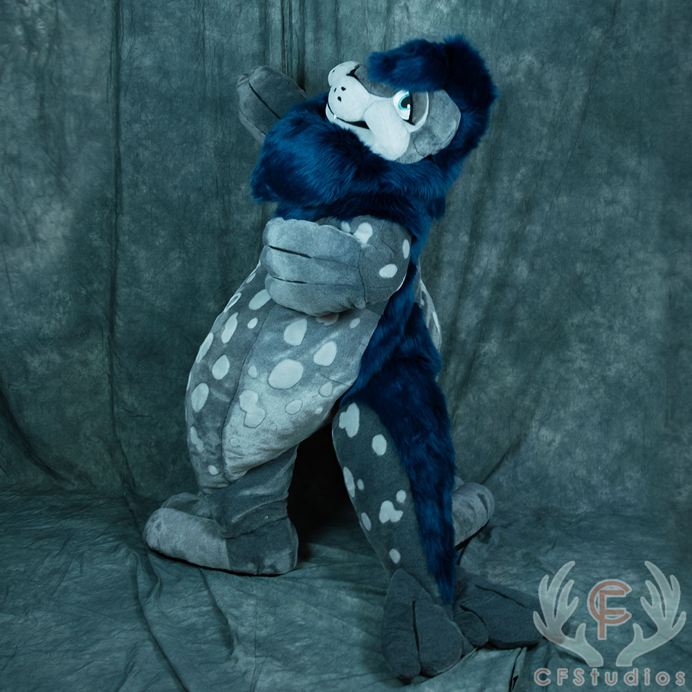 P0Eproductions's tweet image. Time to SEAL THE DEAL! 🦭 Meet Skye, the Weddell Seal! We ADORE her big flippers (with wrist escapes!), chest puff, all her spots, and her BIG OL' TAIL! 💙What's the proper onomatopoeia for seal sounds? 🤔