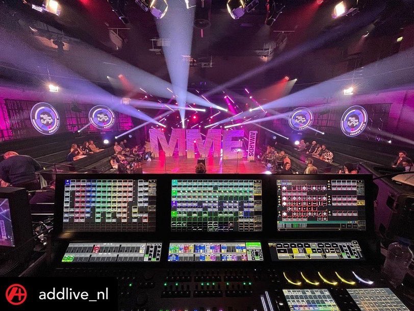 Robelighting's tweet photo. At De Oosterpoort in Groningen, Netherlands with AddLive creating the #lightingdesign for ESNS & Hit The North using a rig with @Robelighting #MegaPointe, #LEDBeam150 & #Spiider luminaires.
#robelighting #robeonset #addlive #esns #hitthenorth #televisionlighting #concertlighting https://t.co/oDOFBqAlrm