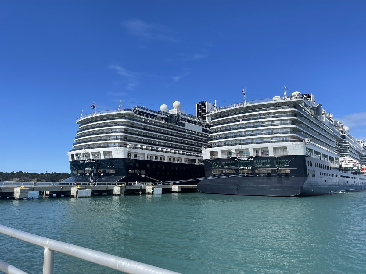 Rells105's tweet photo. @HALcruises @SethonHAL The sister ships in Amber Cove yesterday https://t.co/Ji4GgMZ3ag