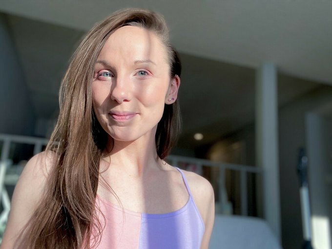 I was trying to think of a clever caption and that's when I realized that I didn't put on any mascara<a href="/tag/blueeyes"class="tags"><span>#blueeyes</span></a><a href="/tag/creatoreconomy"class="tags"><span>#creatoreconomy</span></a><a href="/tag/purpleaesthetic"class="tags"><span>#purpleaesthetic</span></a>