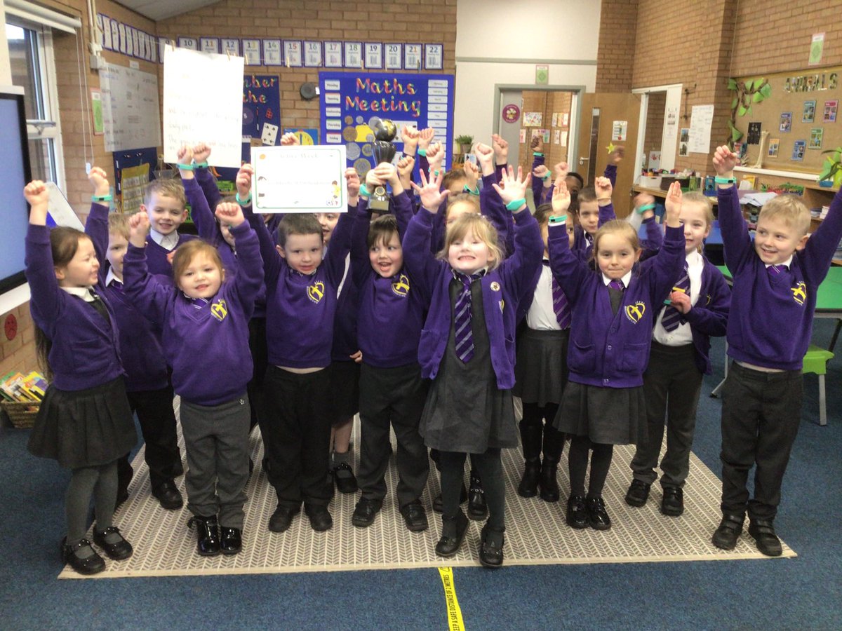 BirchwoodCE's tweet photo. Congratulations Year 1. You were the most active class in school last week with a combine step count of over 600,000 #bcepsyear1 #bcepspe #mokibands https://t.co/ReOB5SPn8G