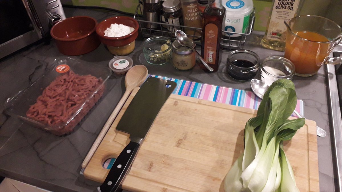bigandyc4's tweet photo. Ready for the #ehucookalong

@confuciusedgehi @edgehill @crackingfood https://t.co/81T0T7N5mp