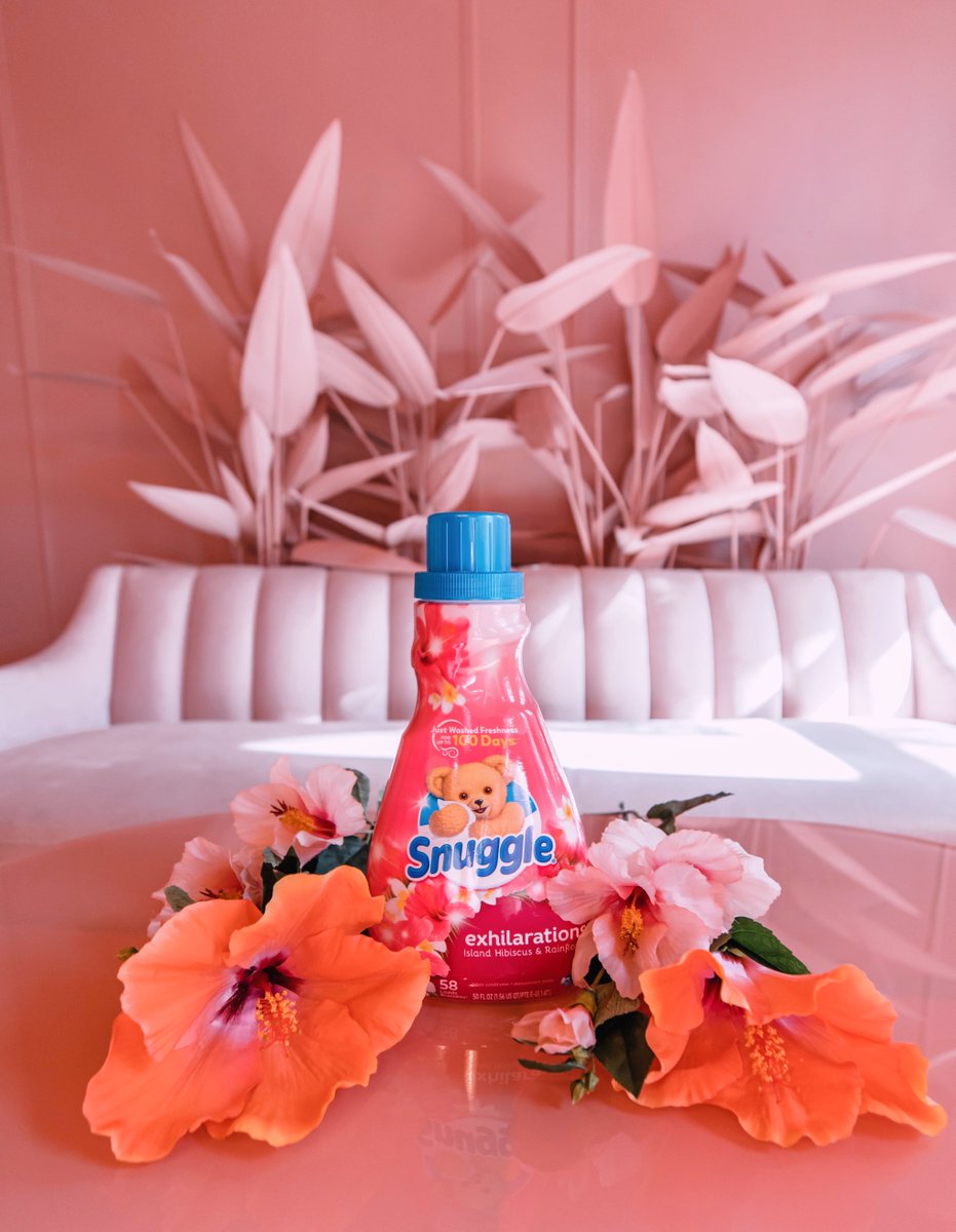 Snuggle_Bear's tweet photo. Thinking about Spring and feeling flowerful.
📸: @tourdelust
#snugglebear #thoughts #laundryday #laundry #scentsofstyle #fabricsoftener #spring https://t.co/cVCFv1eFp8