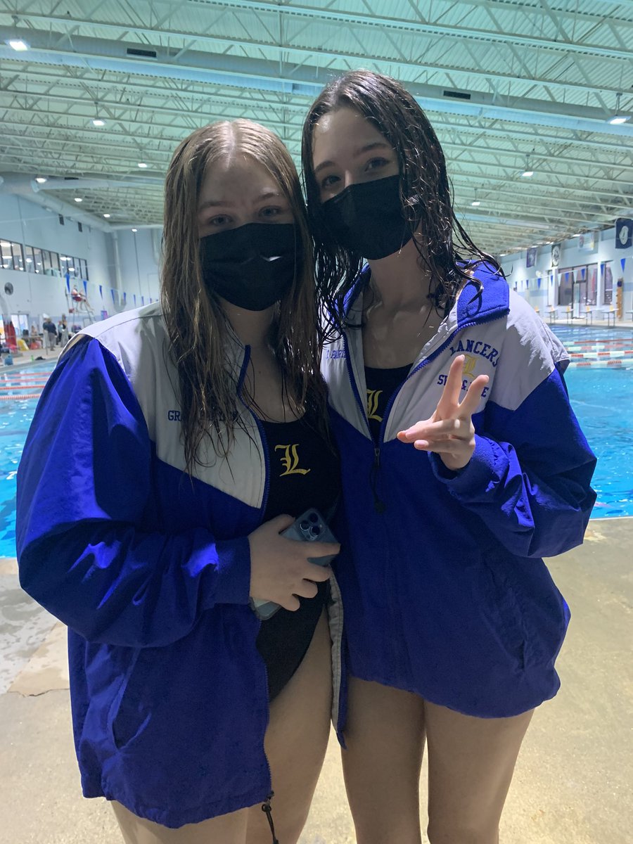 Congratulations to our Lady Divers!! Bianca 14th &amp; Grace 6th places🎉💙💛 <a href="/LewisLancers/">Lewis Lancers</a>  <a href="/JohnLewisHSFCPS/">Alfonso G Smith</a>