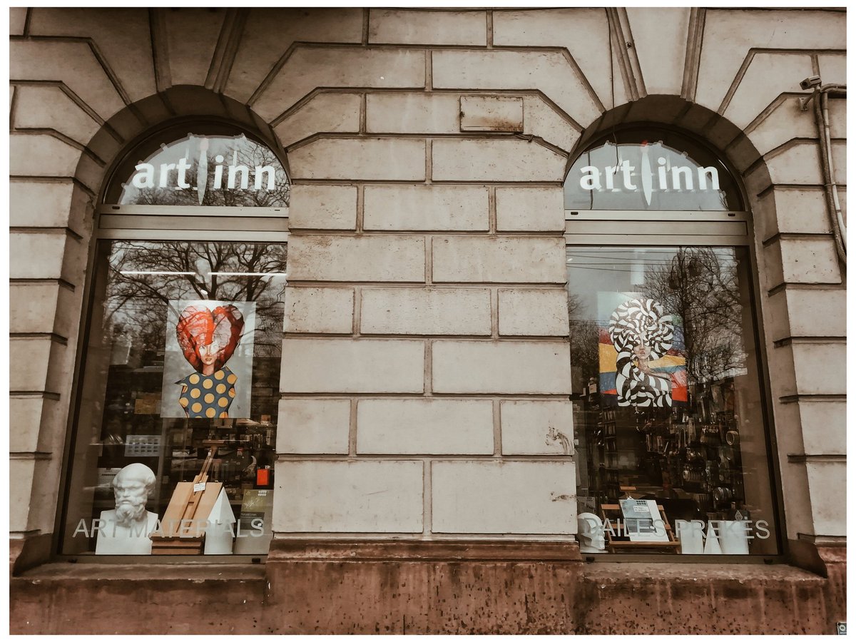 ViktorijaArts's tweet photo. Three of my paintings are now exhibited in the center of #Vilnius city. In an art supply shop where I work. 🥰🌼 One of the paintings is my female version of #TATA of #BT21, originally created by #V of @BTS_twt. 🎨
#ViktorijaArtist #code_DAISY #art #artist https://t.co/TAmPHBS8TV