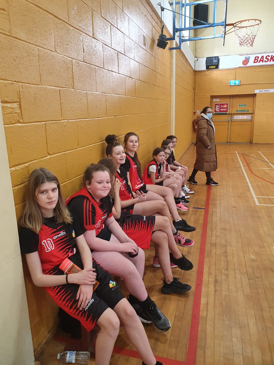 BelmayneEtss's tweet photo. Fantastic performances by our 1st and 2nd year basketball teams today v #ScoilCatriona Amazing win for the first years 18-6! Thanks to @COBTeach and @Reilly_Oisin1 for all the hard work they do with the basketball teams at school 👏 https://t.co/puPKAVAX1G