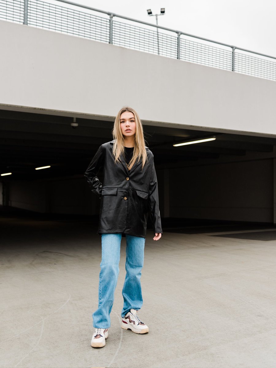 jdxvisuals's tweet photo. Some recent shots with Olivia. https://t.co/RbTJIJQvLN