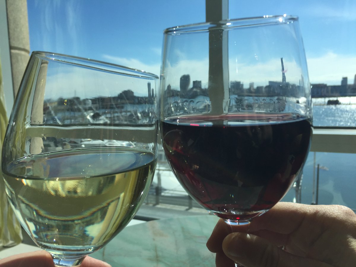 goldennuggetac's tweet photo. #TGIThursday #ChartHouseAC #GoldenNuggetAC https://t.co/UwYQN9VXG1