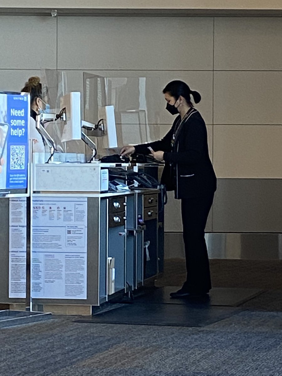 eroth40's tweet photo. @united there should be thousands like her. If u are lucky you will get to see Ivana’s kind and friendly demeanor #SanFrancisco  finally someo that LOVES what she’s doing #united #customerservice https://t.co/YKw7JHrwvh