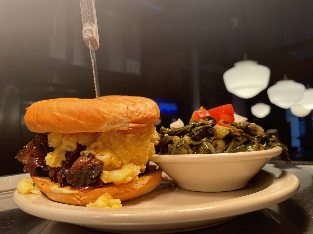 mertscharlotte's tweet photo. Mert’s MacRib is BACK!!!!! Come grab yours on your lunch break!!! Dine or order online #chownow #doordash #ordertogo https://t.co/BO2nsySoG9