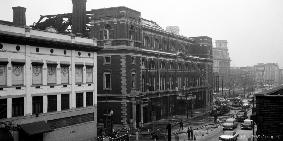 On this date in 1958, Indianapolis' Tomlinson Hall, designed by D.A. Bohlen and built in the mid-1880s, was destroyed by fire, supposedly caused by a cigarette butt dropped by a pigeon. Though public rallied to save the building, it was demolished in July of that same year. https://t.co/VqoHCRWwKr