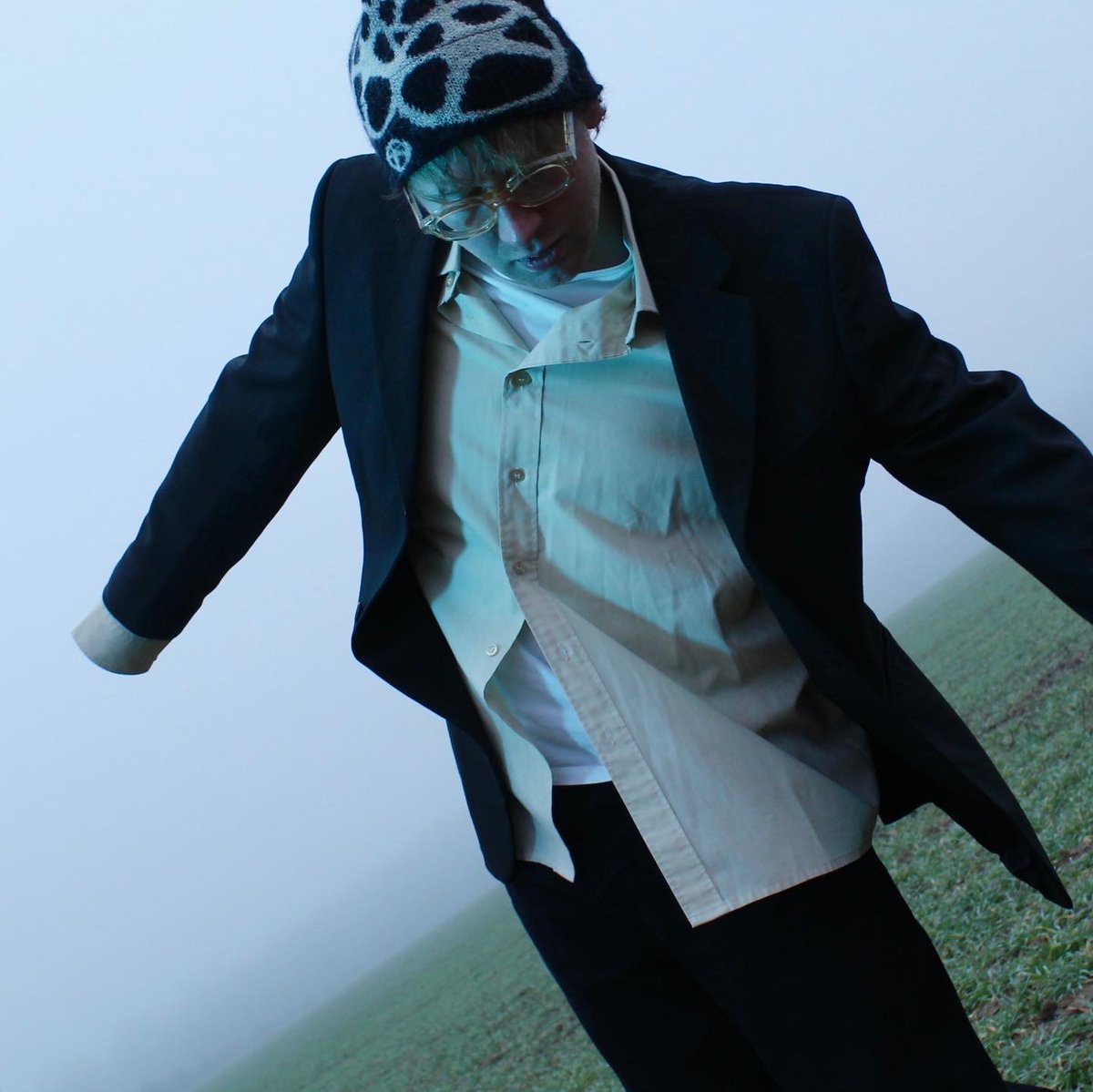 ‘Wounded’ by <a href="/danielnessmusic/">daniel ness</a> (co-produced by @hnromusic) out February 3rd 🍃 

Pre-save ∘˚˳°∘ dmy.ffm.to/wounded