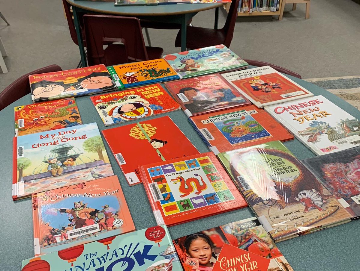 currielibrary2's tweet photo. Welcoming in the Lunar New Year into the LLC @currielibrary2 #ChineseNewYear #rtla38 #sd38 https://t.co/9cXfEz4mTA